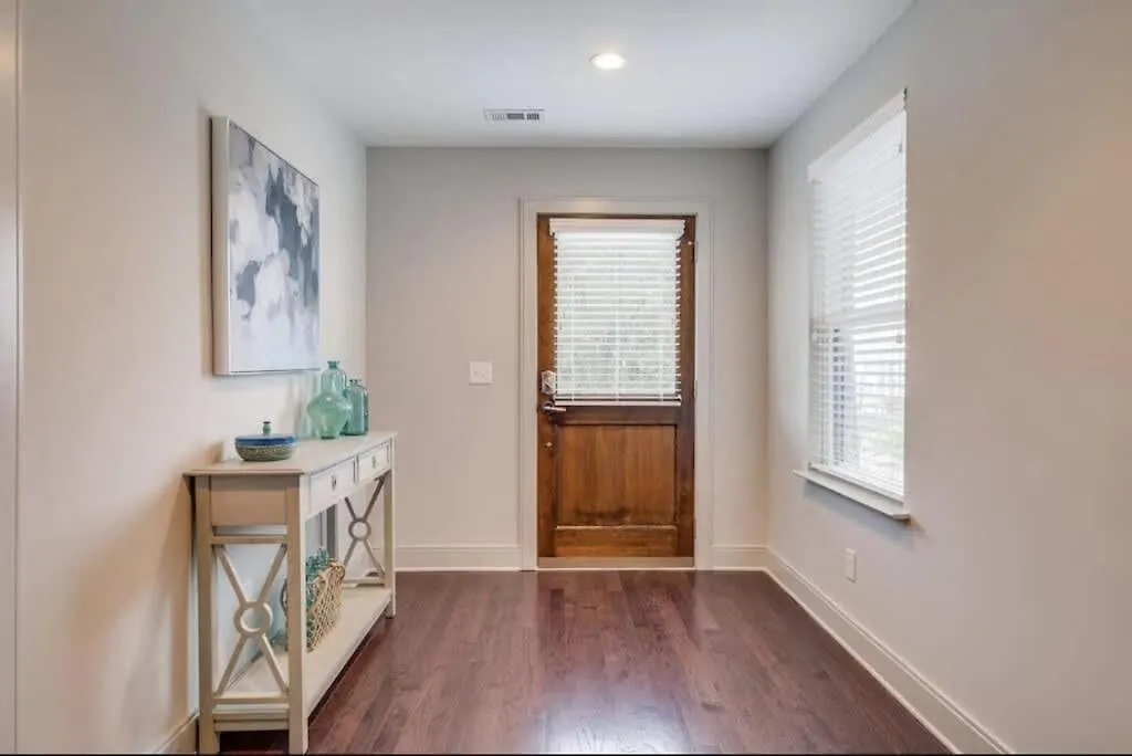 Gorgeous Nashville Home 2Miles To Lower Broadway Holiday home